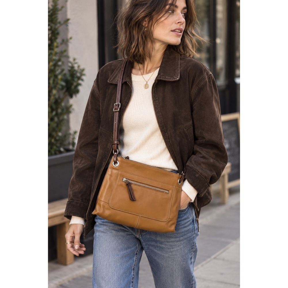 HOBO Borsela Leather Crossbody Bag Camel Brown Adjustable Strap